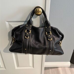 Kenneth Cole Sophisticated Black Leather purse